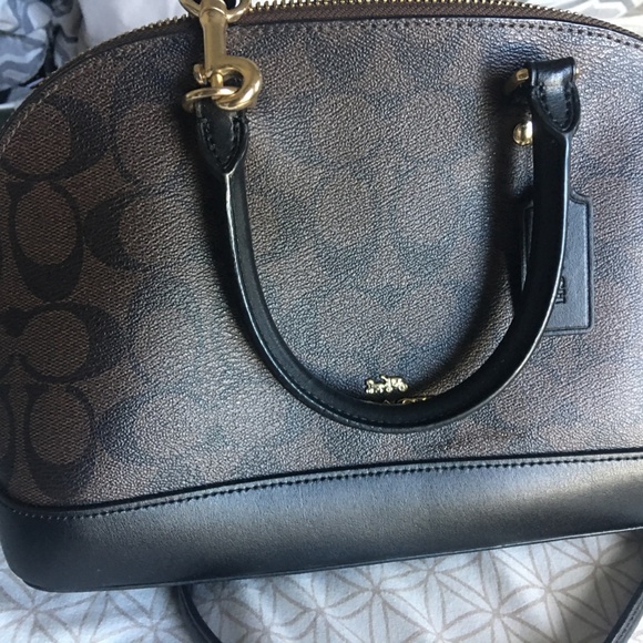 COACH HANDBAG - Picture 6 of 6